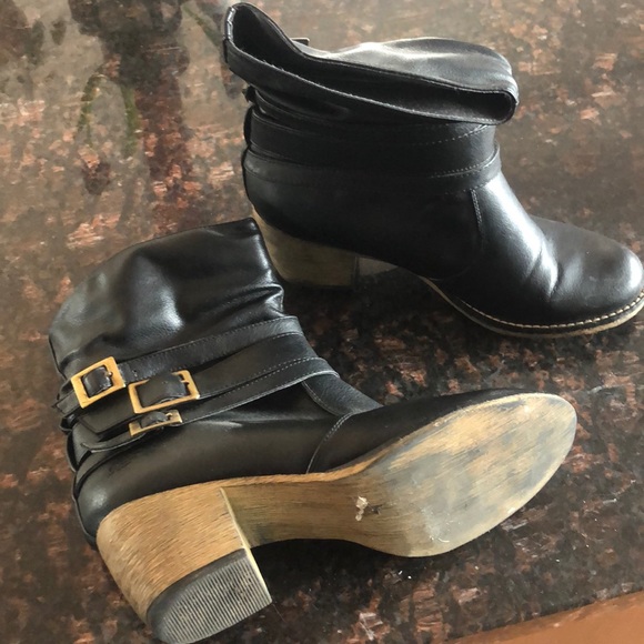 Sketchers booties - Picture 3 of 3